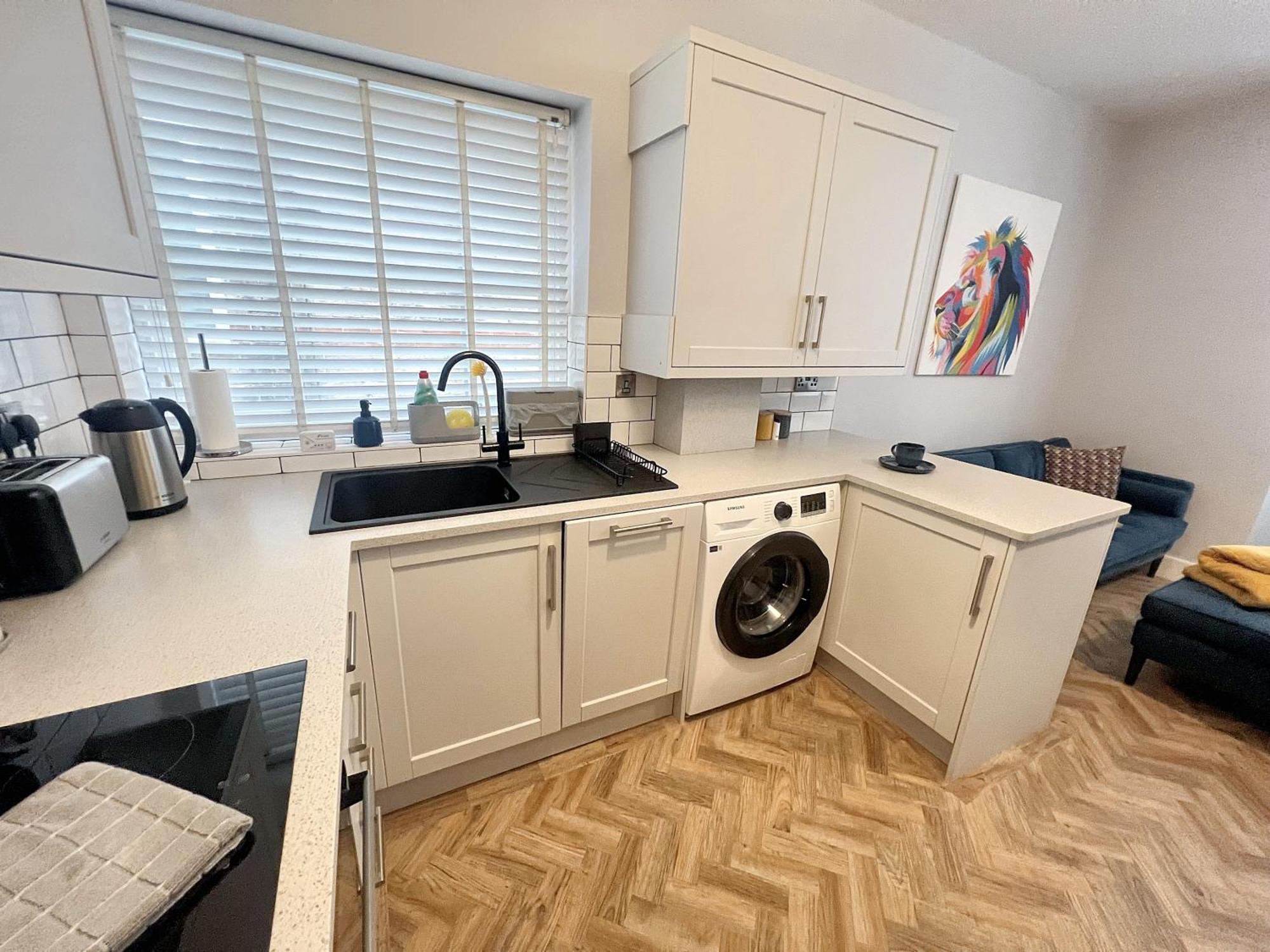 Apartment Merton Place, With Parking *