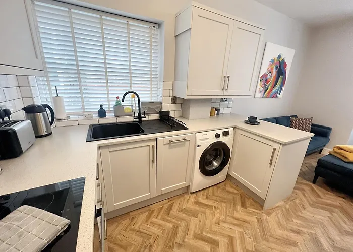 Merton Place, Southsea Apartment With Parking