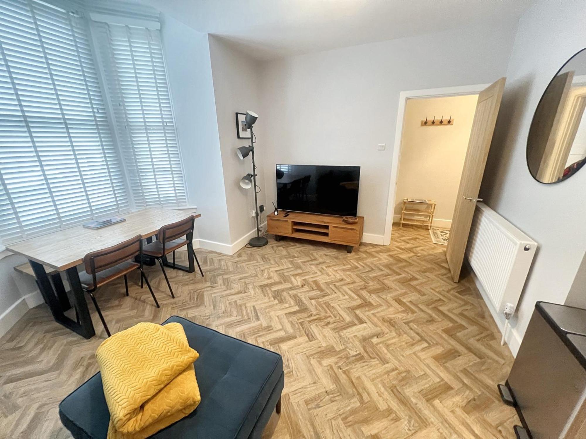 Merton Place, With Parking Apartment